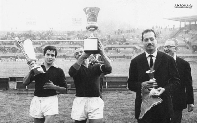 AS Roma: Huyền thoại Giallorossi - Từ Campo Testaccio đến đấu trường châu Âu